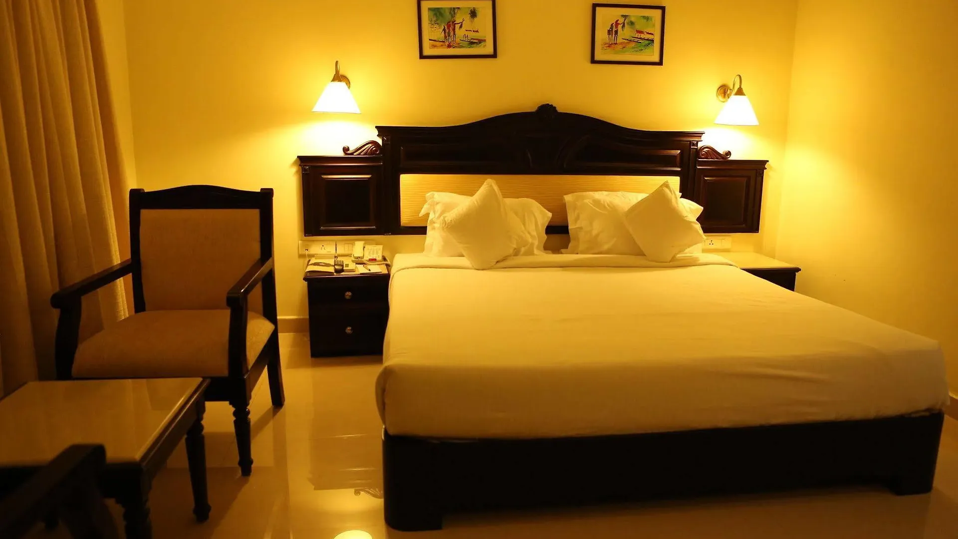 Hotel Airlink Castle Nedumbassery 4*,