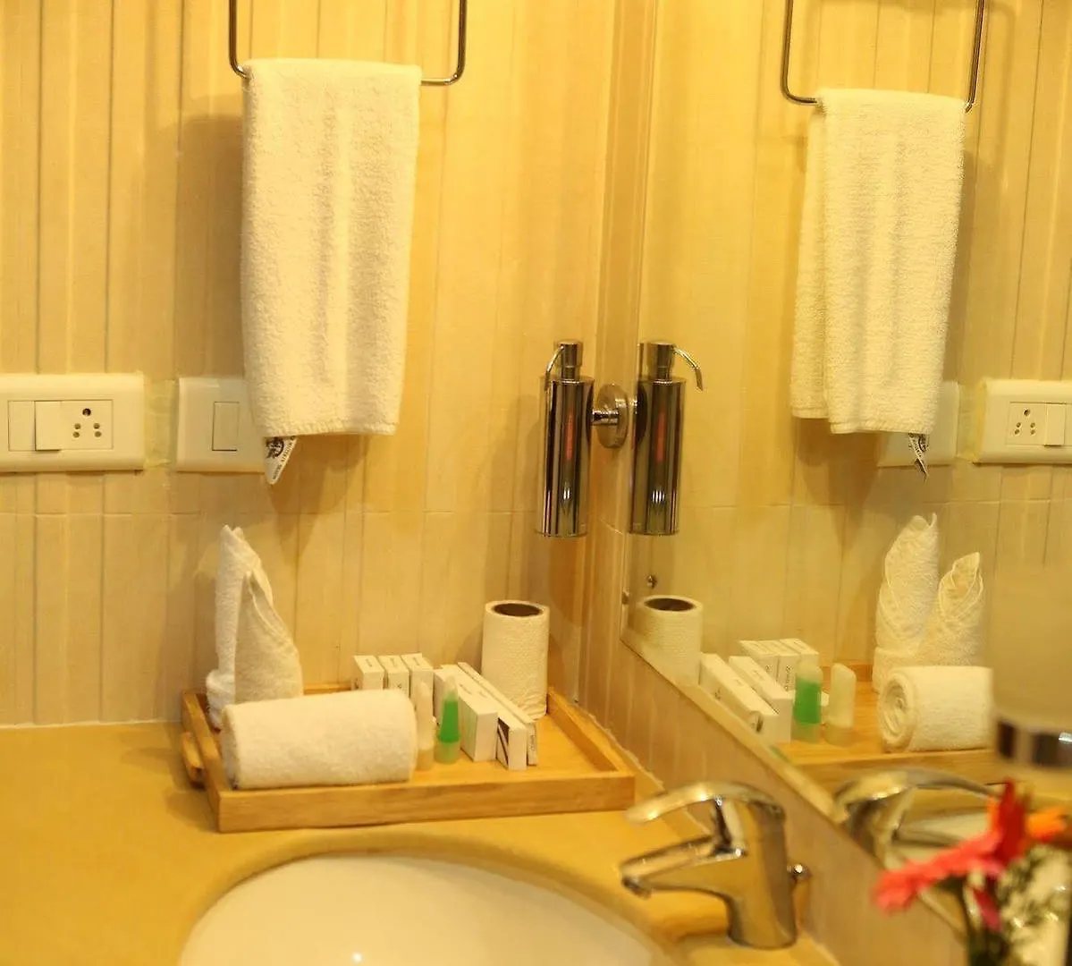 ****  Hotel Airlink Castle Nedumbassery India
